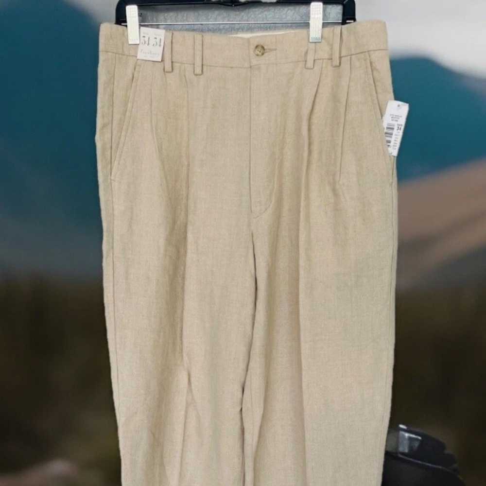 NWT- 34x34 Turnbury Pants Men's Herringbone Color. Msrp $65